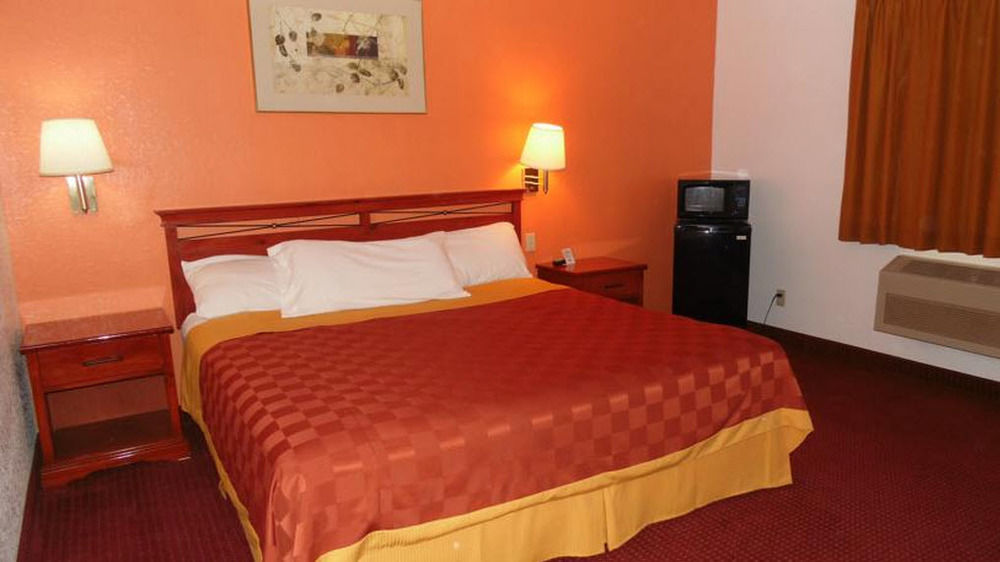 American Inn & Suites Boone Zewnętrze zdjęcie