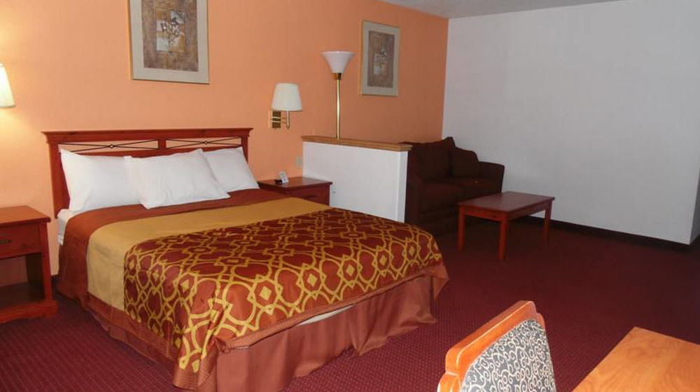American Inn & Suites Boone Zewnętrze zdjęcie