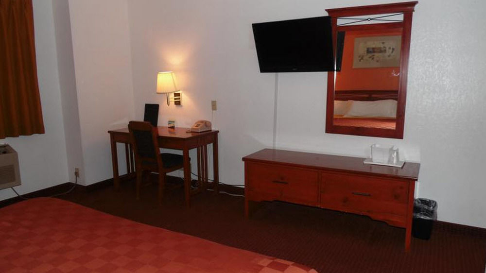 American Inn & Suites Boone Zewnętrze zdjęcie