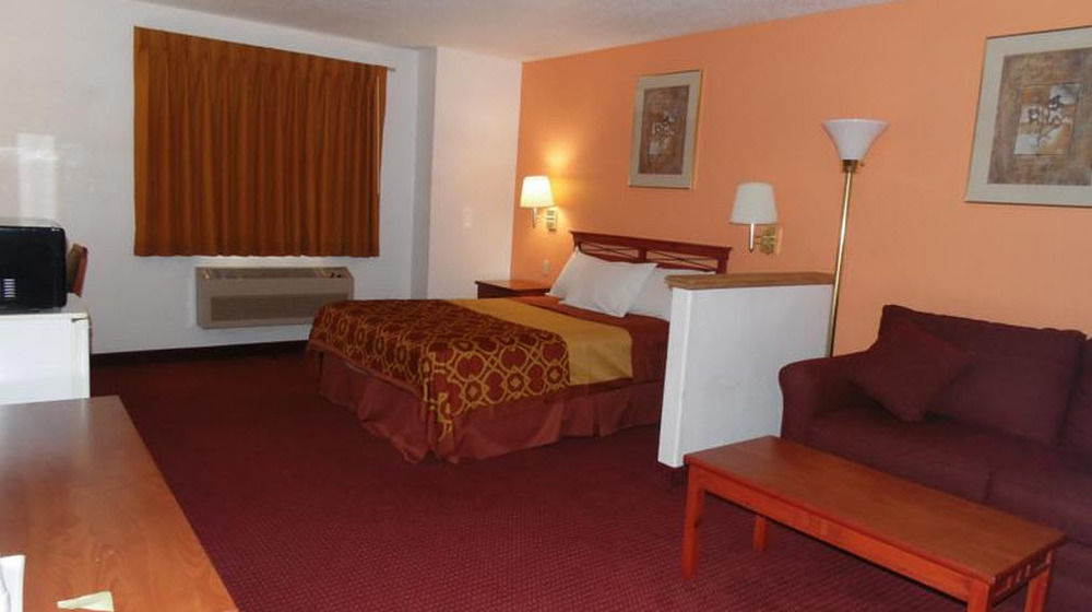 American Inn & Suites Boone Zewnętrze zdjęcie
